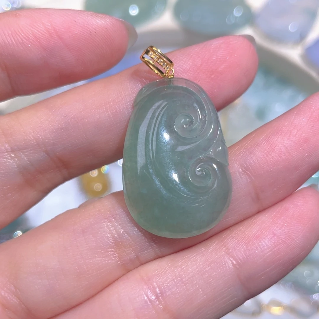 颈饰18K金镶嵌翡翠翡翠
