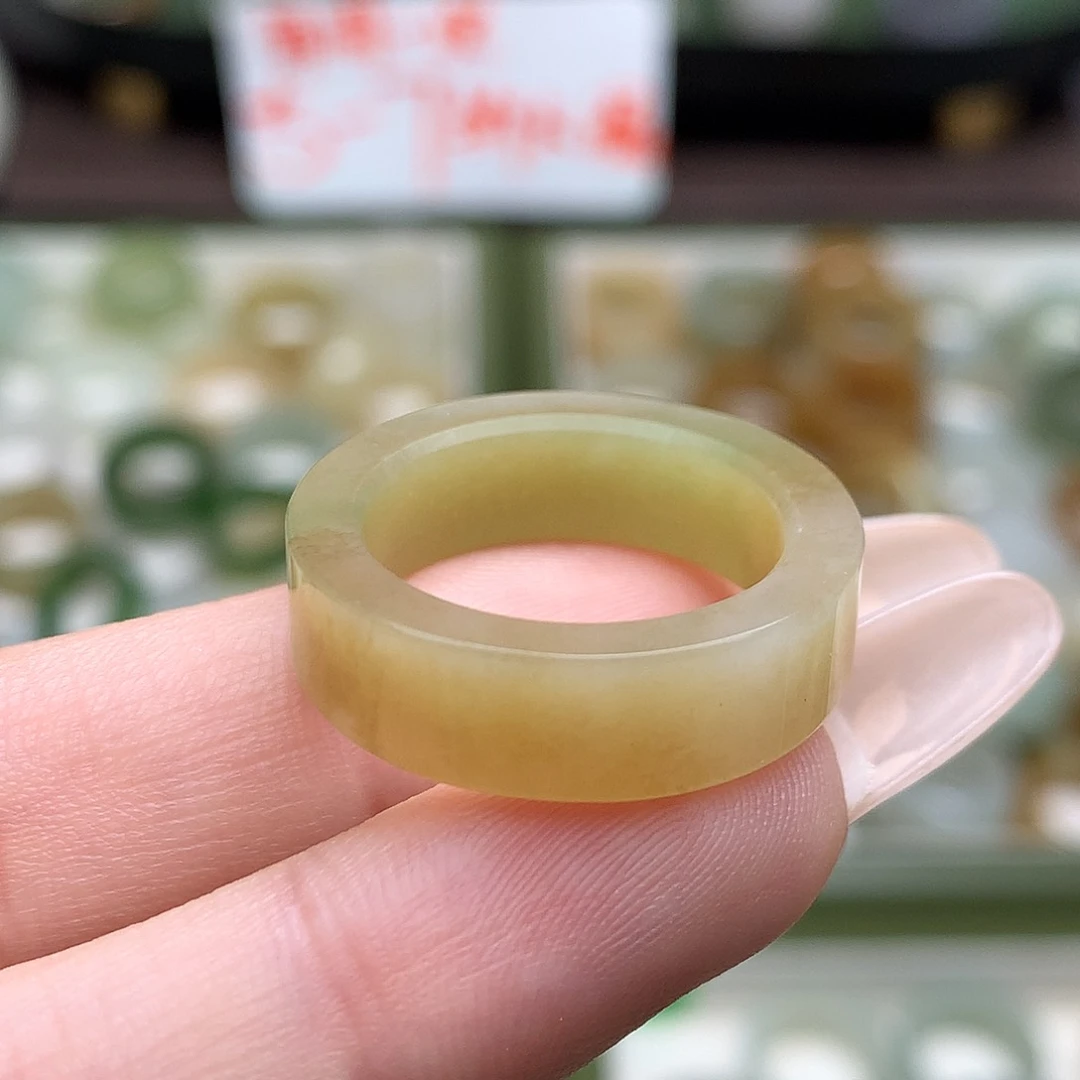 未镶嵌戒指和田玉16
