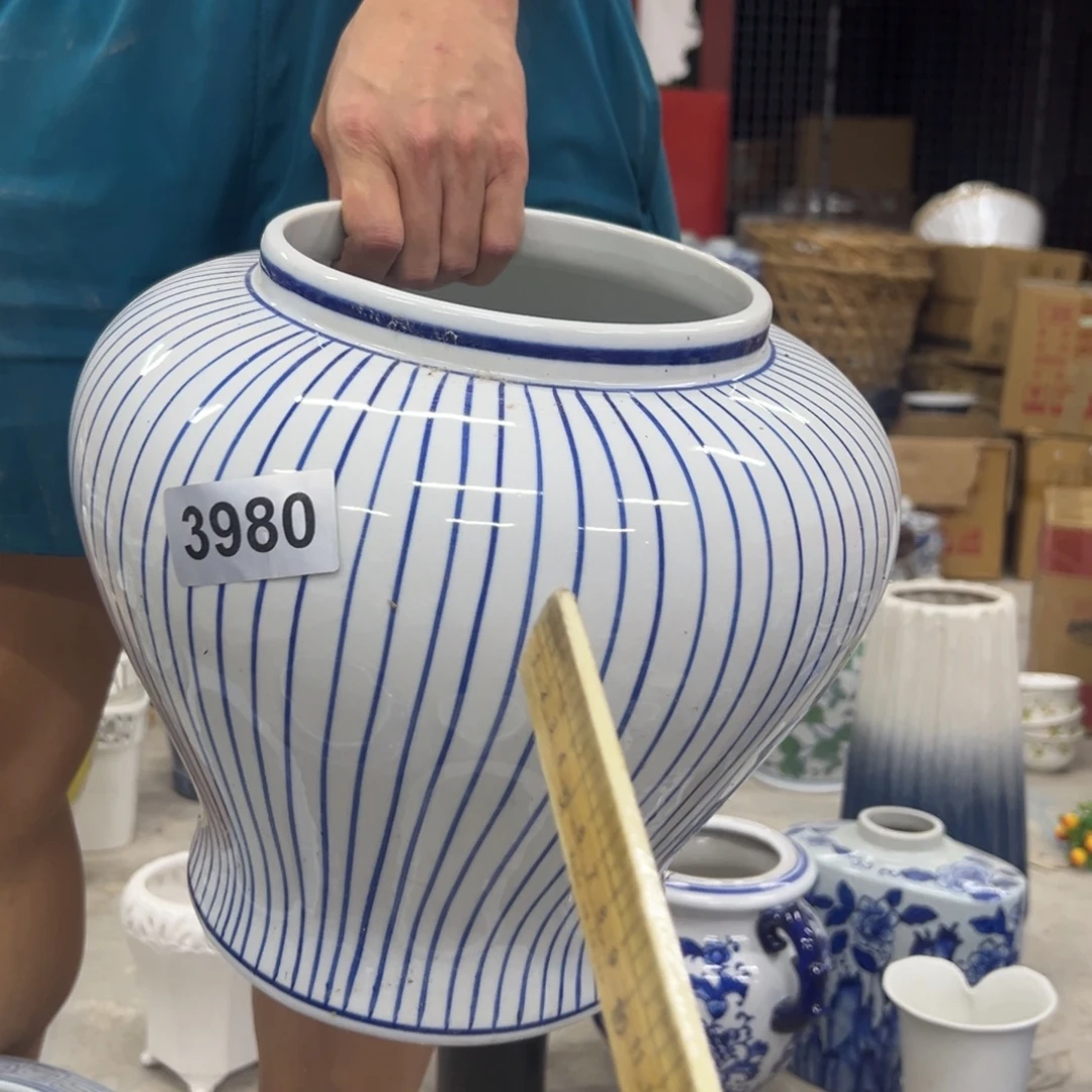 微瑕青花瓷器值得厚爱