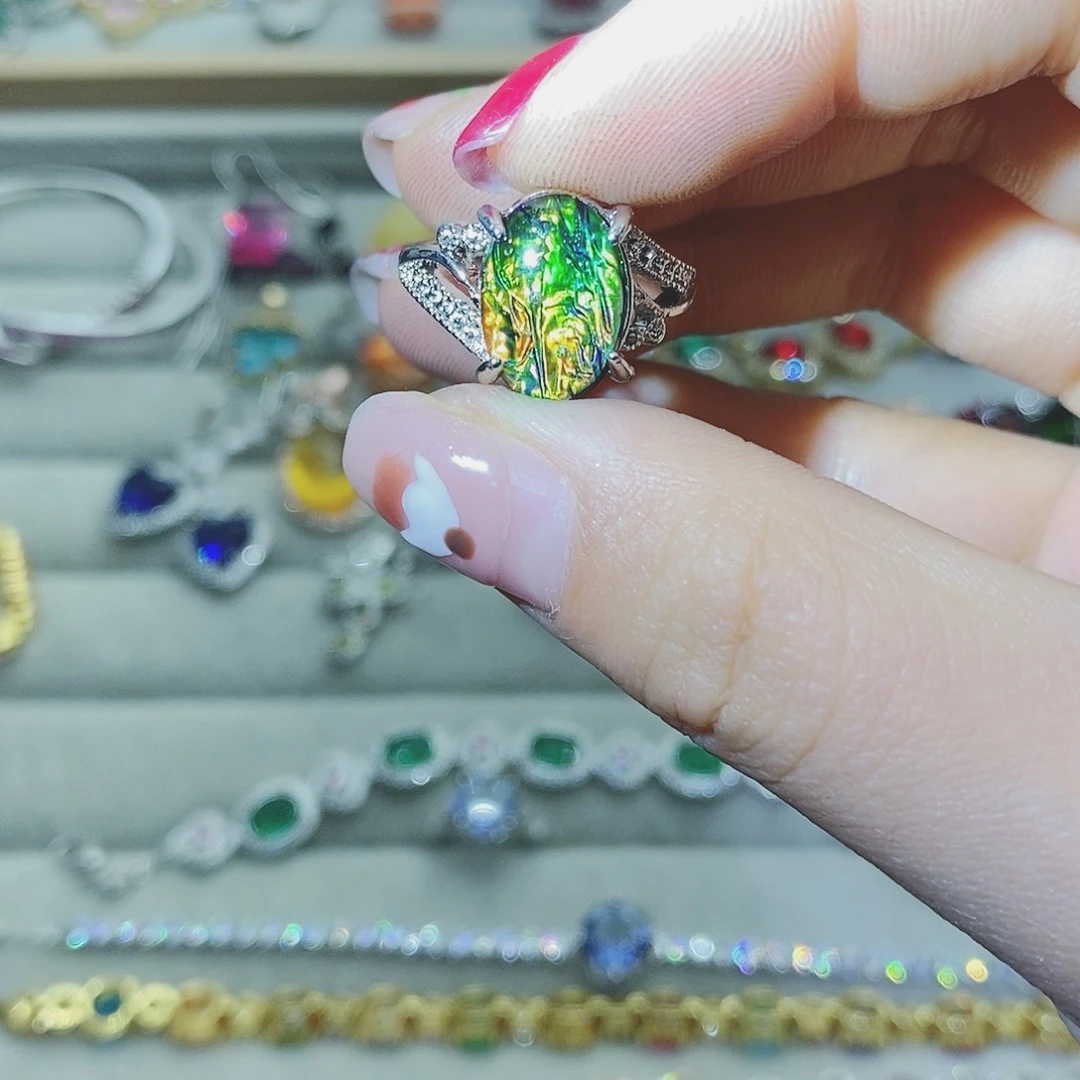 【闪购商品】托帕石耳饰银S925镶嵌