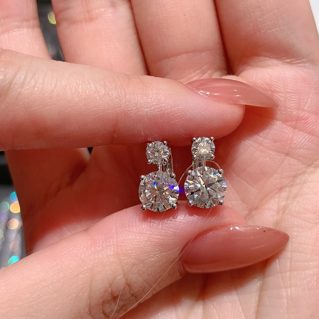 18K金镶嵌合成钻石耳饰双钻耳扣