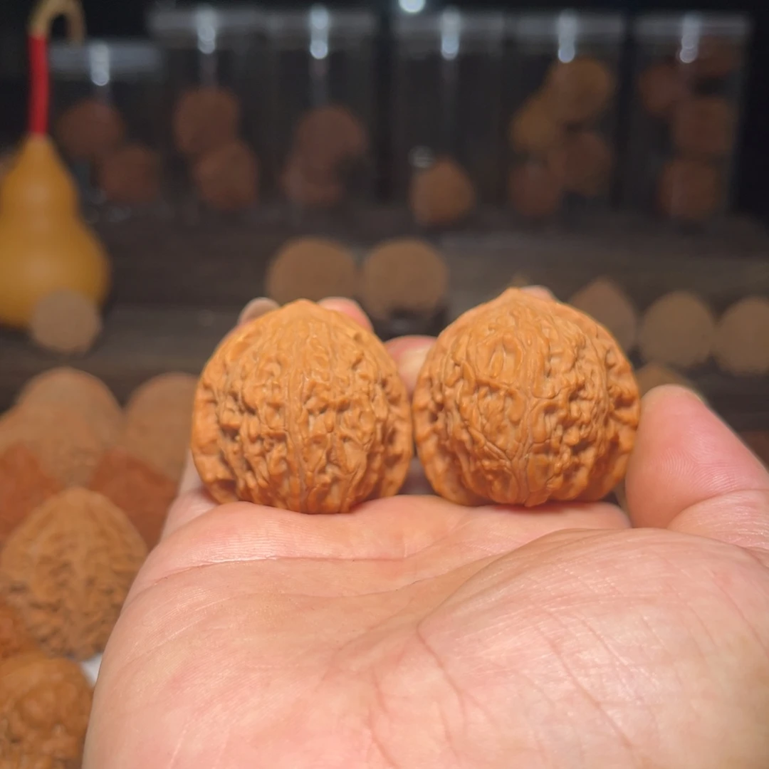 文玩核桃吊坠承德铁狮子