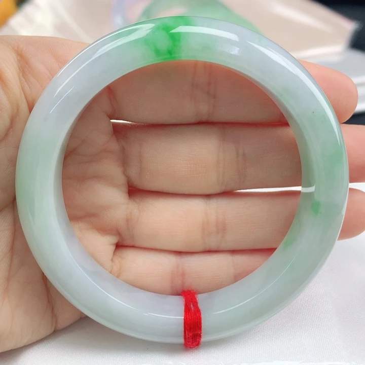 翡翠手镯未镶嵌白底青56