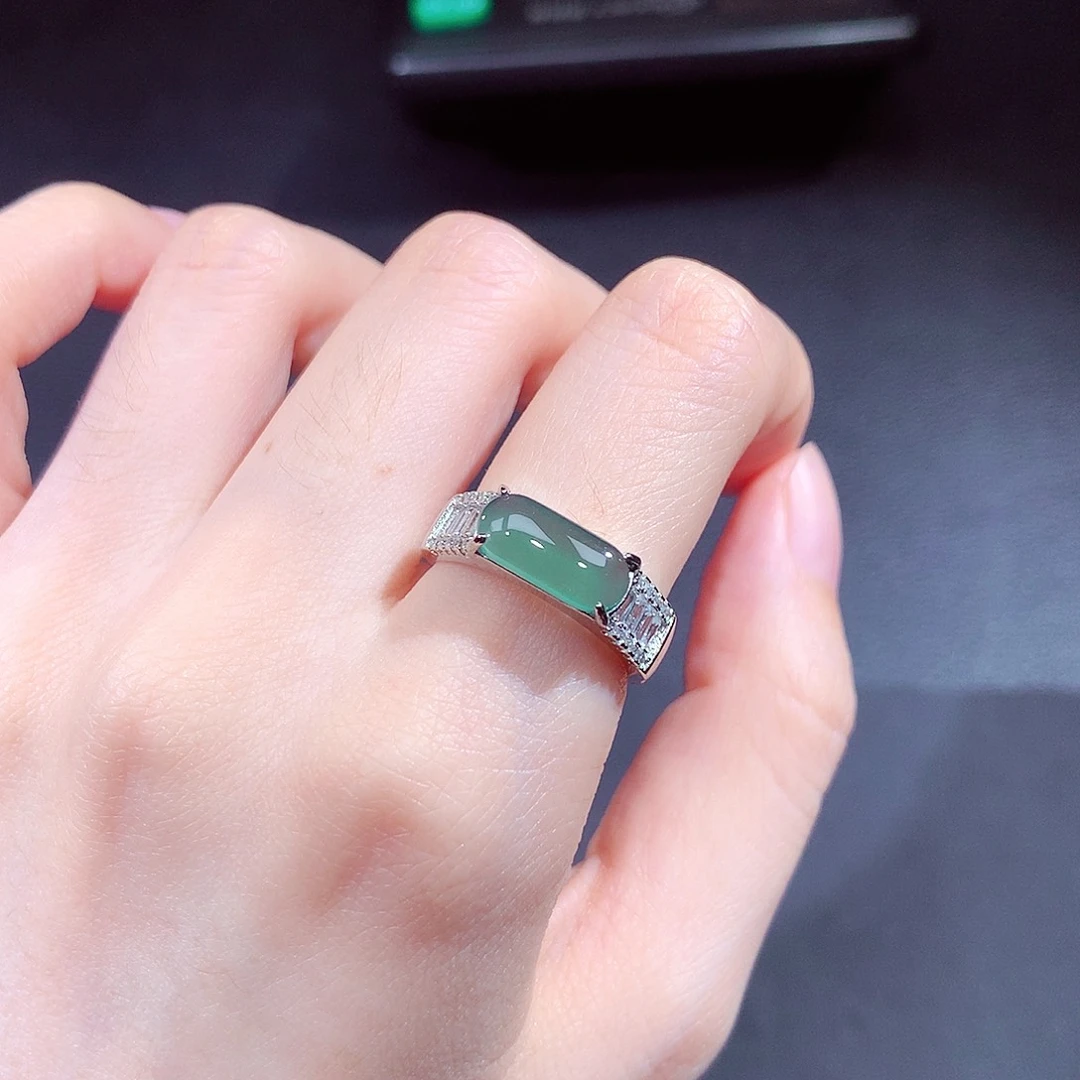 翡翠戒指未镶嵌翡翠