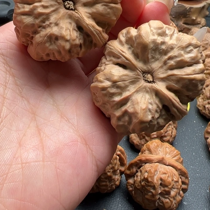 青***川吊坠文玩核桃文玩核桃文玩核桃