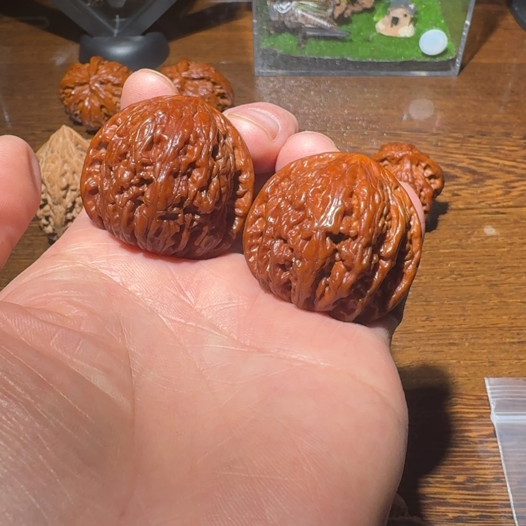 吊坠文玩核桃绣球