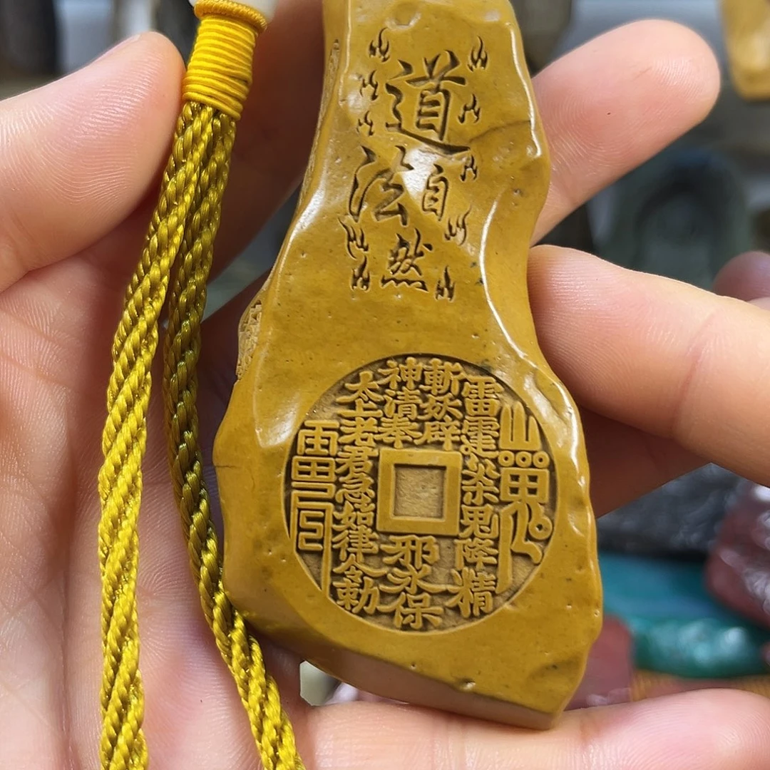 新疆戈壁石原石雕刻37