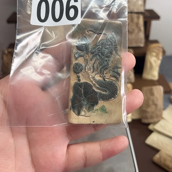 天然猛犸牙雕刻品