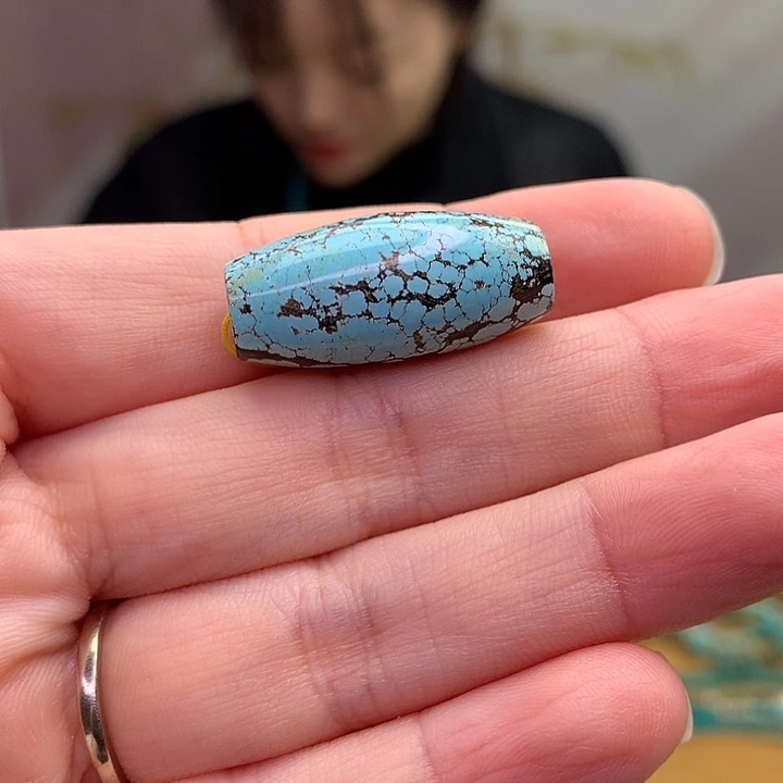 未镶嵌绿松石原矿