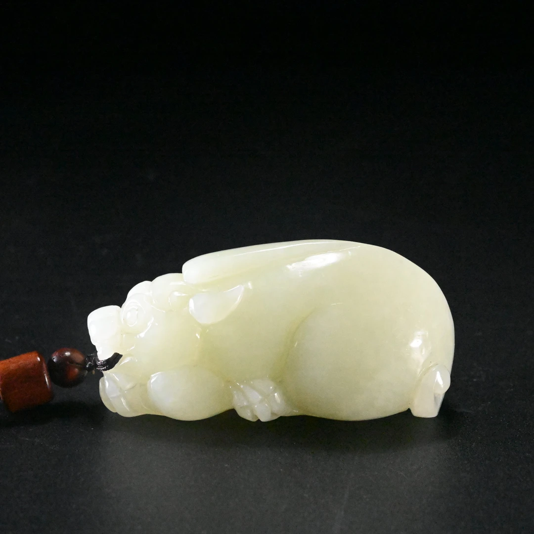 Lot820 25YU100326 和田玉挂坠/匡时