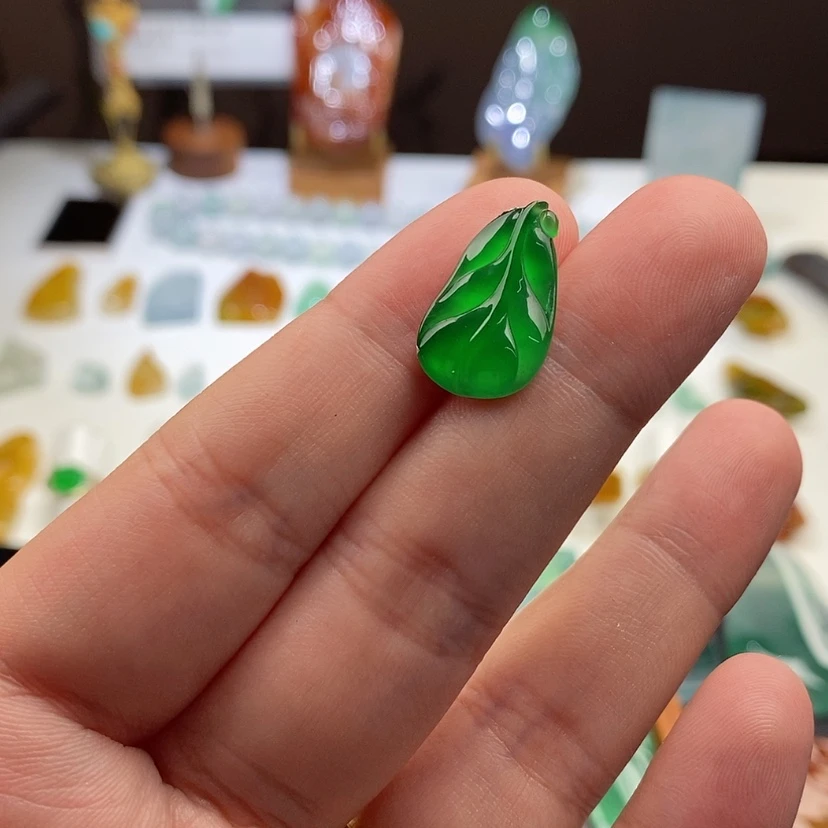 【闪购商品】未镶嵌定制翡翠裸石