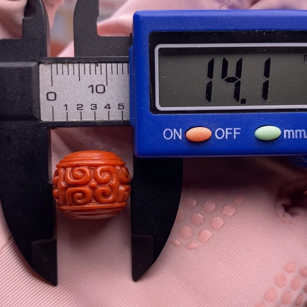 南红玛瑙配饰未镶嵌有瑕疵优惠价