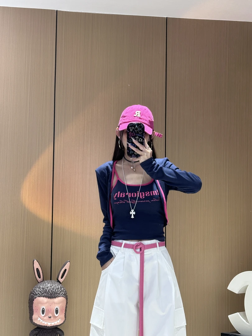 XX8879辣妹风撞色拼接吊带背心女装带垫肩字母印花带胸垫真两件套