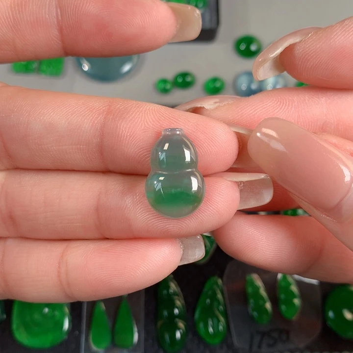 翡翠散珠16.2/10.98/3.28翡翠翡翠