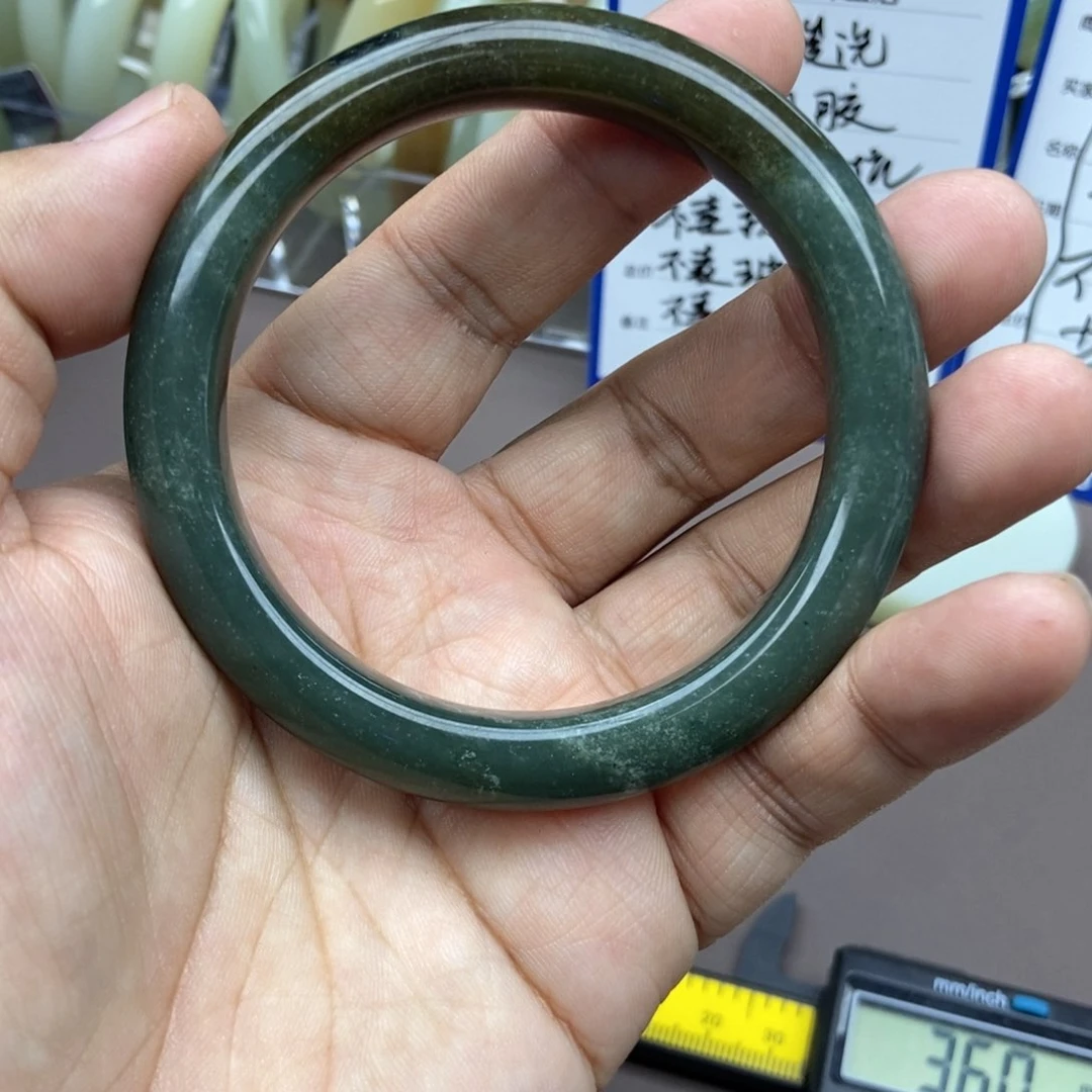 和田玉手镯未镶嵌61