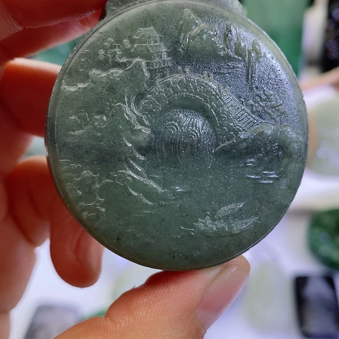 和田玉（糖玉）颈饰足铂镶嵌