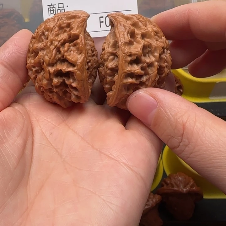 文玩核桃吊坠蛇王蛇王44