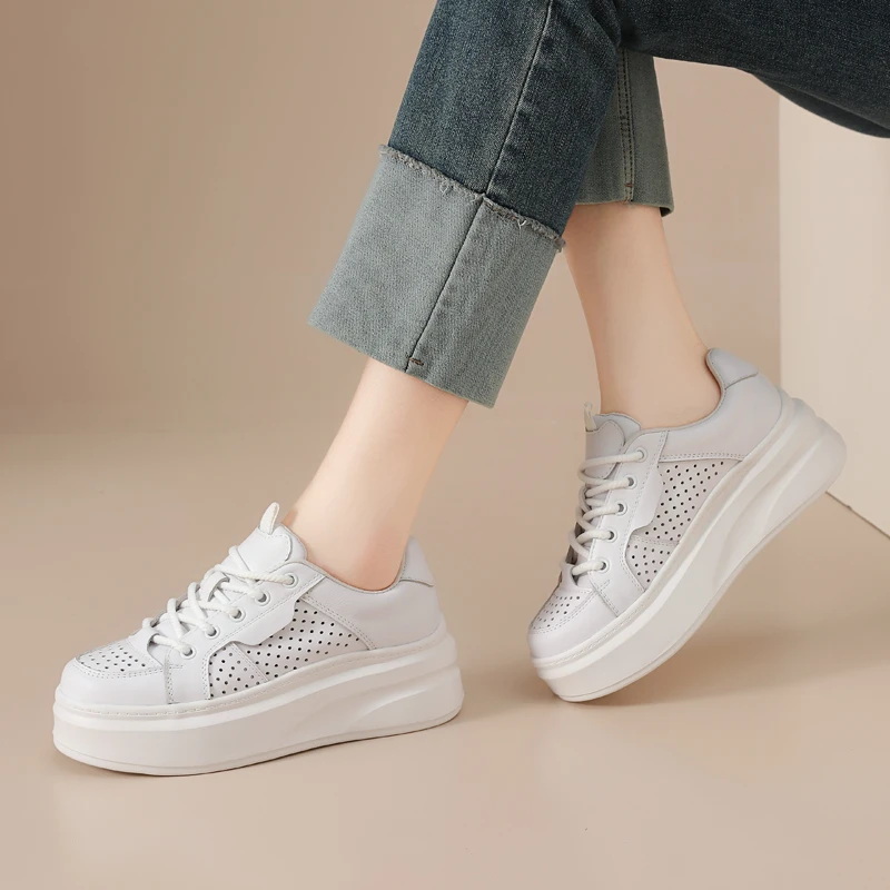 夏季厚底鞋女款2025新款真皮牛皮鞋5厘米镂空透气洞洞松糕小白鞋