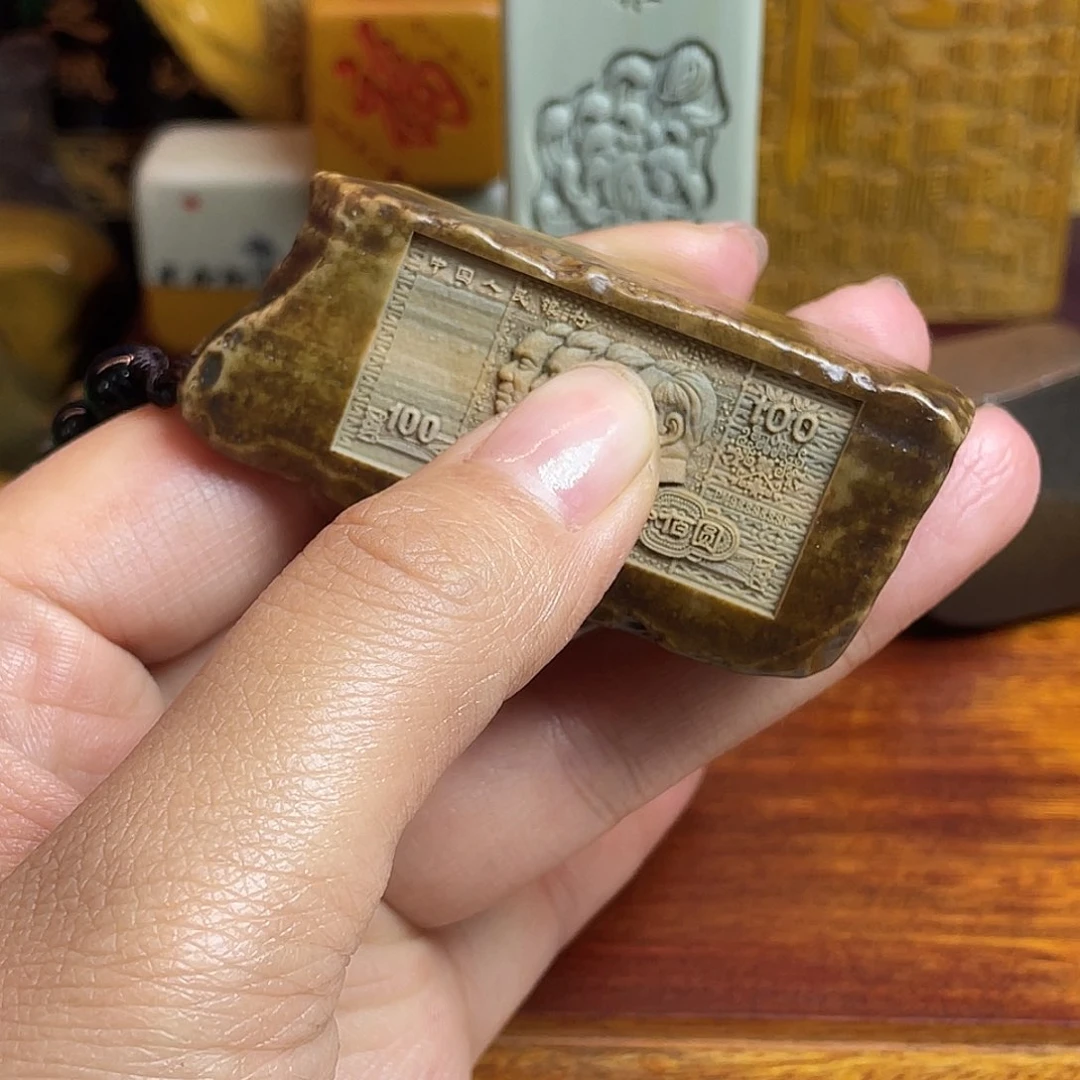 戈壁石2589654789655585555