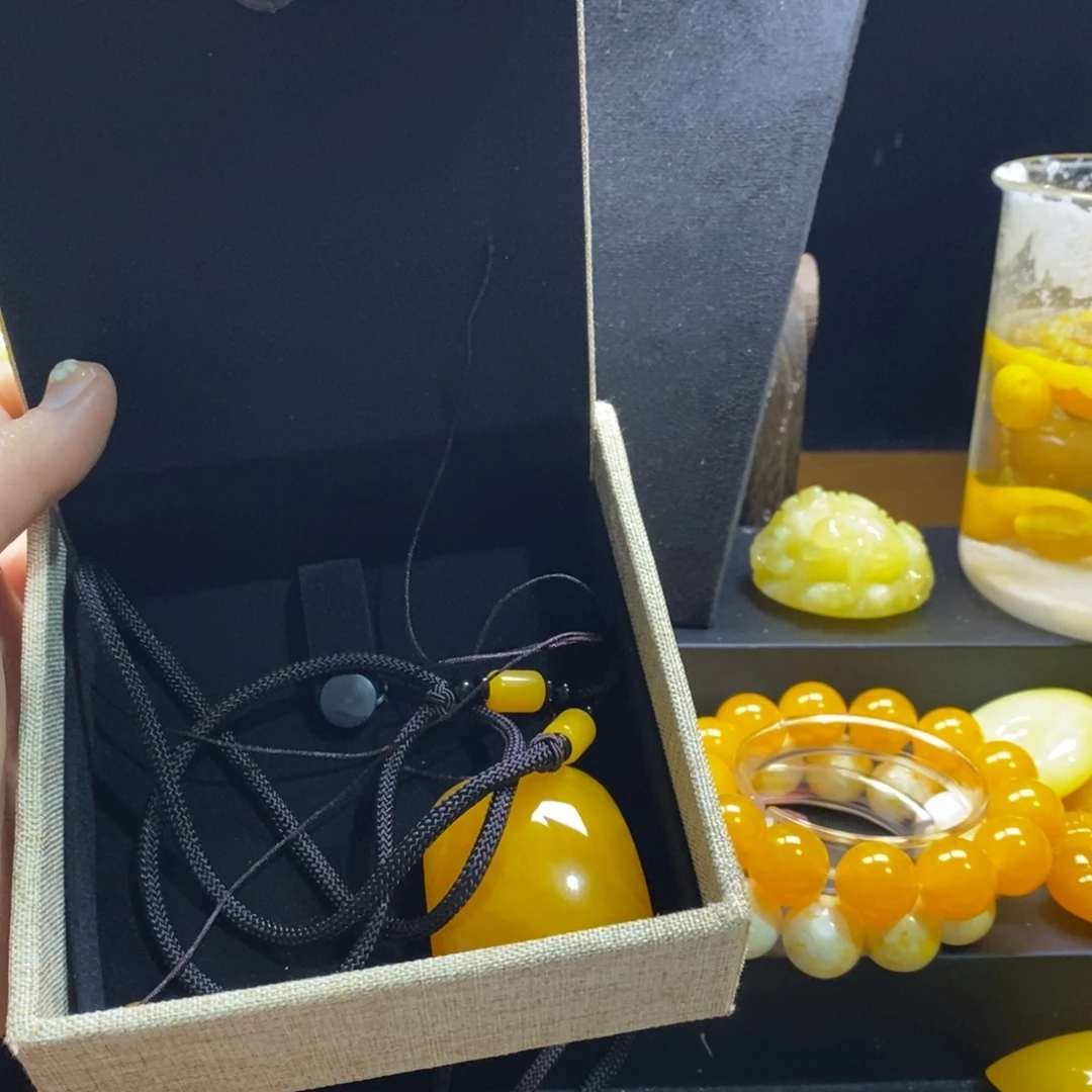 父****非金属老顾客破价老蜡飘花平安无事牌全品无暇