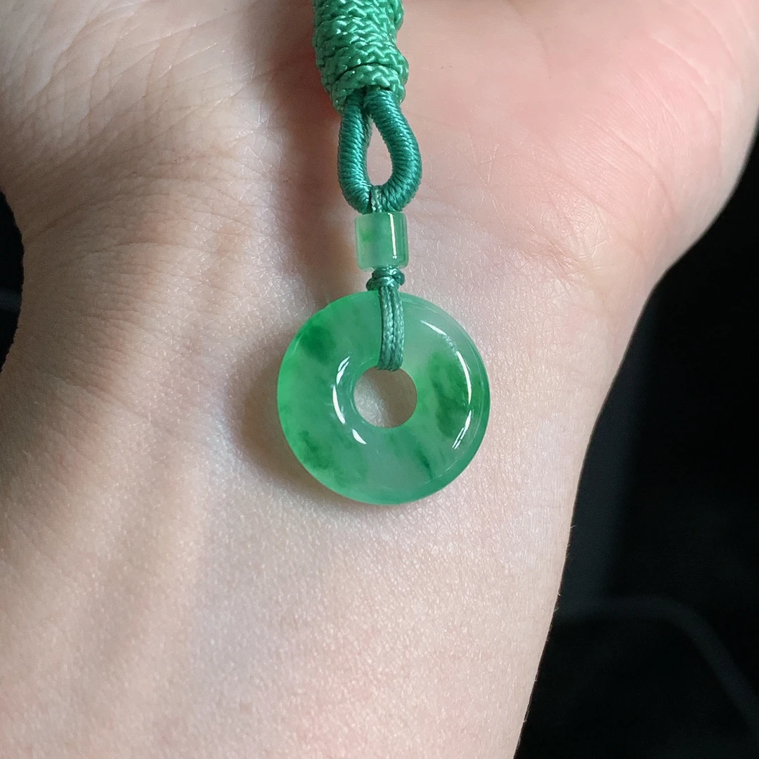 天然缅甸翡翠A货甜甜圈，可以做手链吊坠，尺寸16.3*3.5