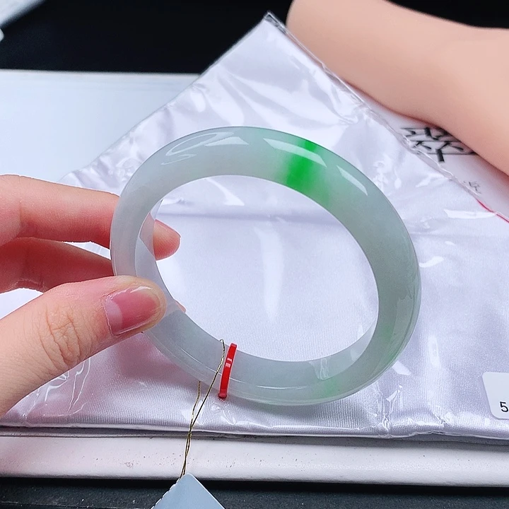 翡翠手镯未镶嵌缅甸天然a货手镯56+