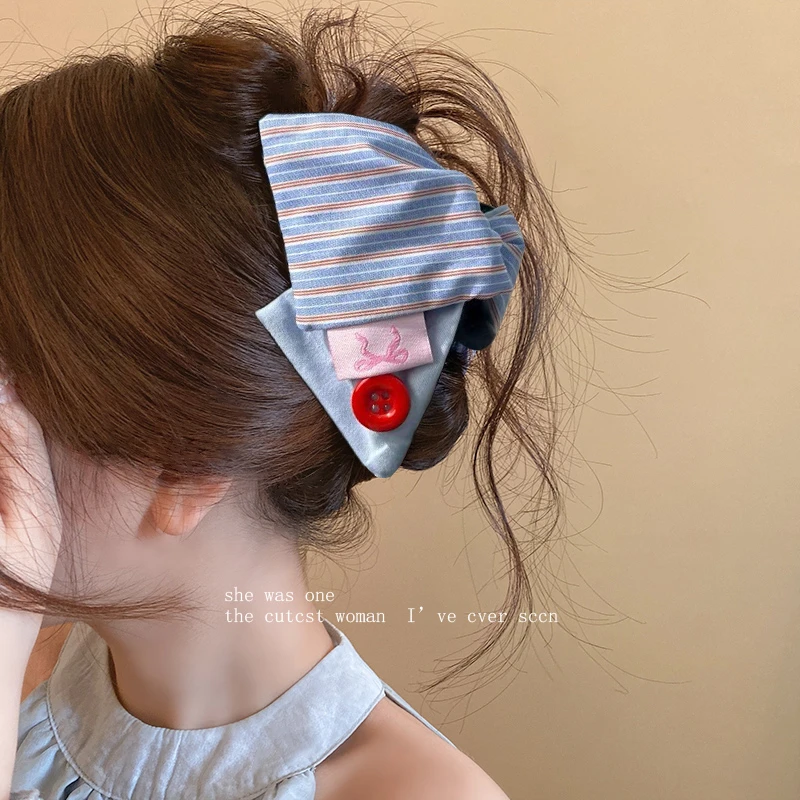 韩系纽扣三角抓夹女2025新款高级感后脑勺盘发鲨鱼夹大号发夹头饰