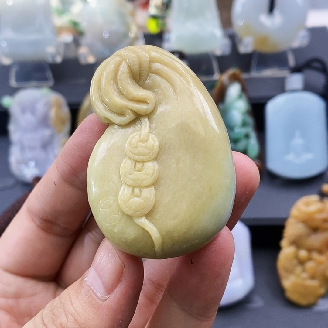 颈饰未镶嵌翡翠吊坠