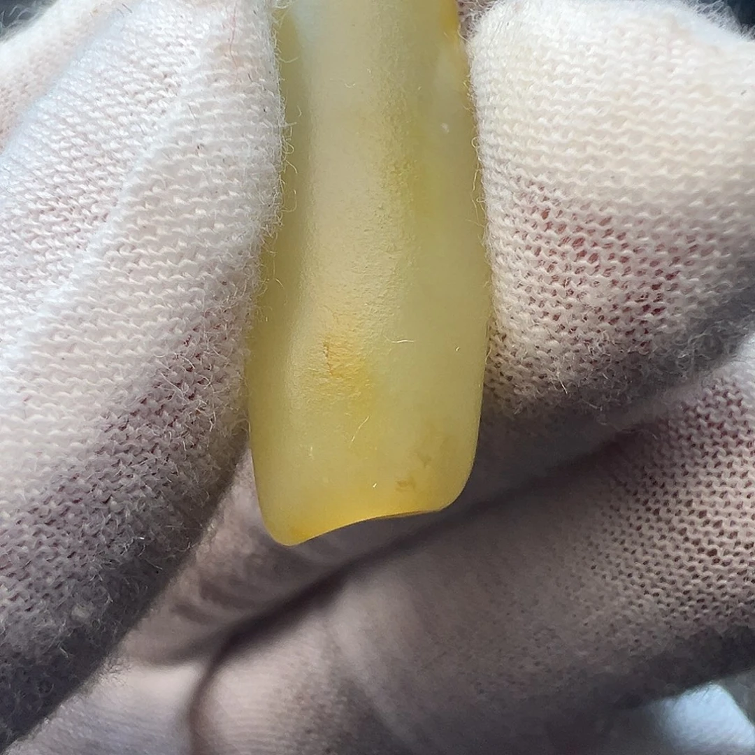 德***淇和田玉未镶嵌颈饰