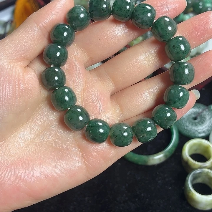 寻***山独山玉未镶嵌吊坠