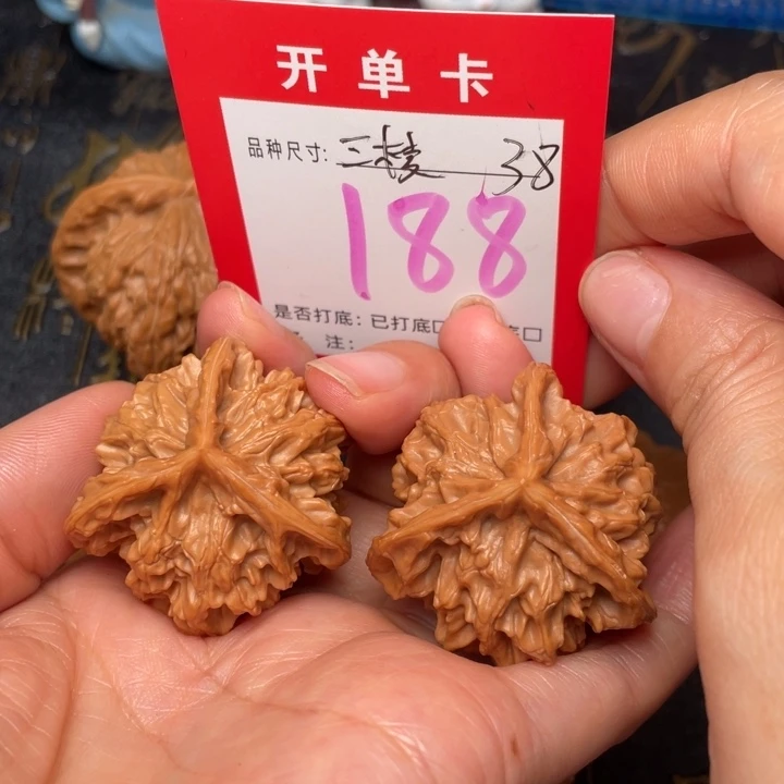 吊坠桃核文玩的好