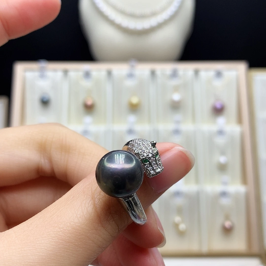 淡水珍珠颈饰合金