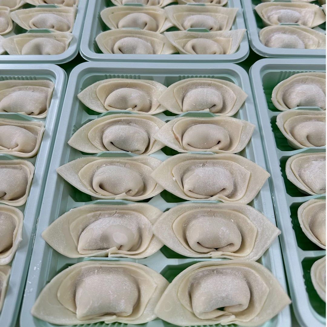 手工饺子现擀皮现包（猪肉芹菜）