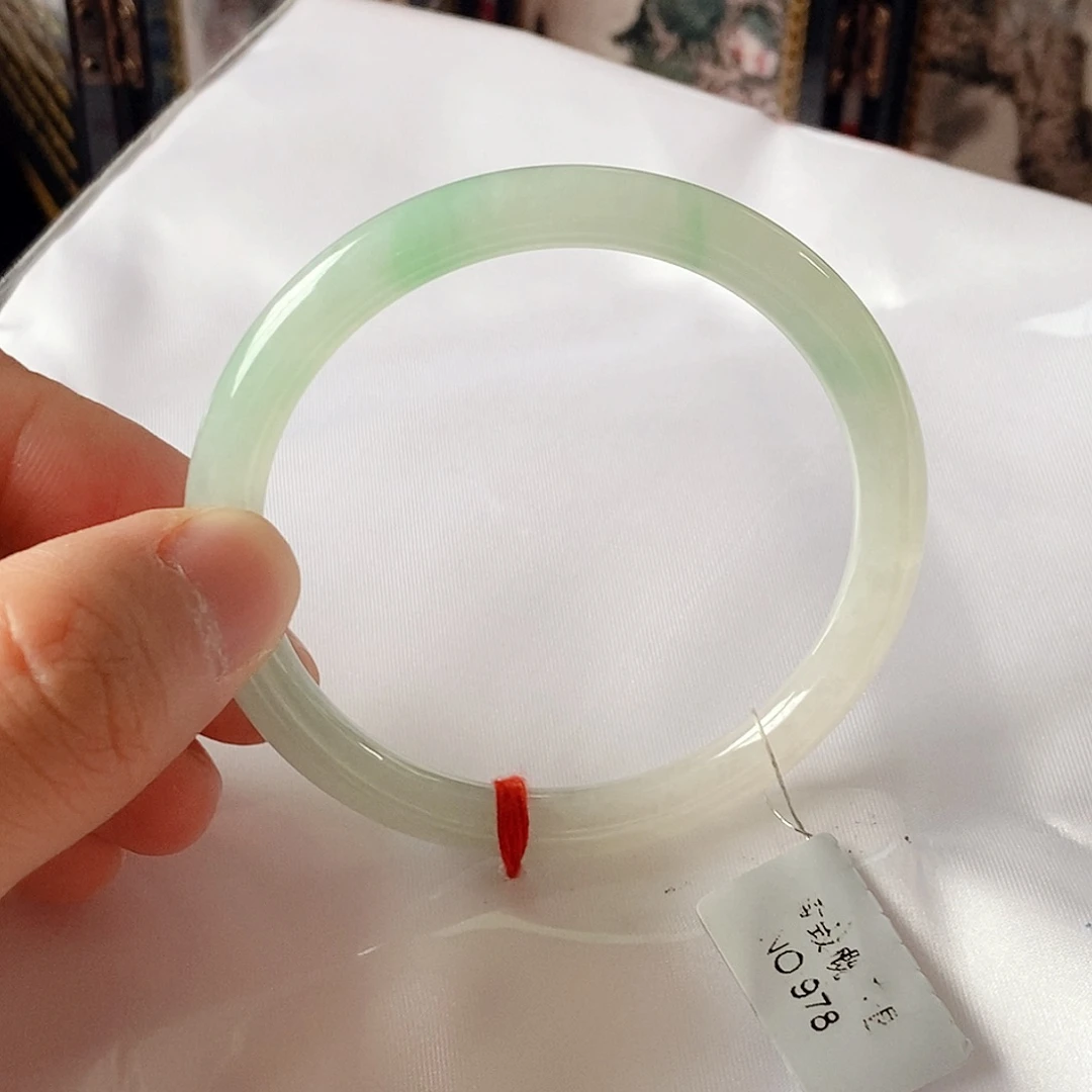 翡翠未镶嵌手镯手镯