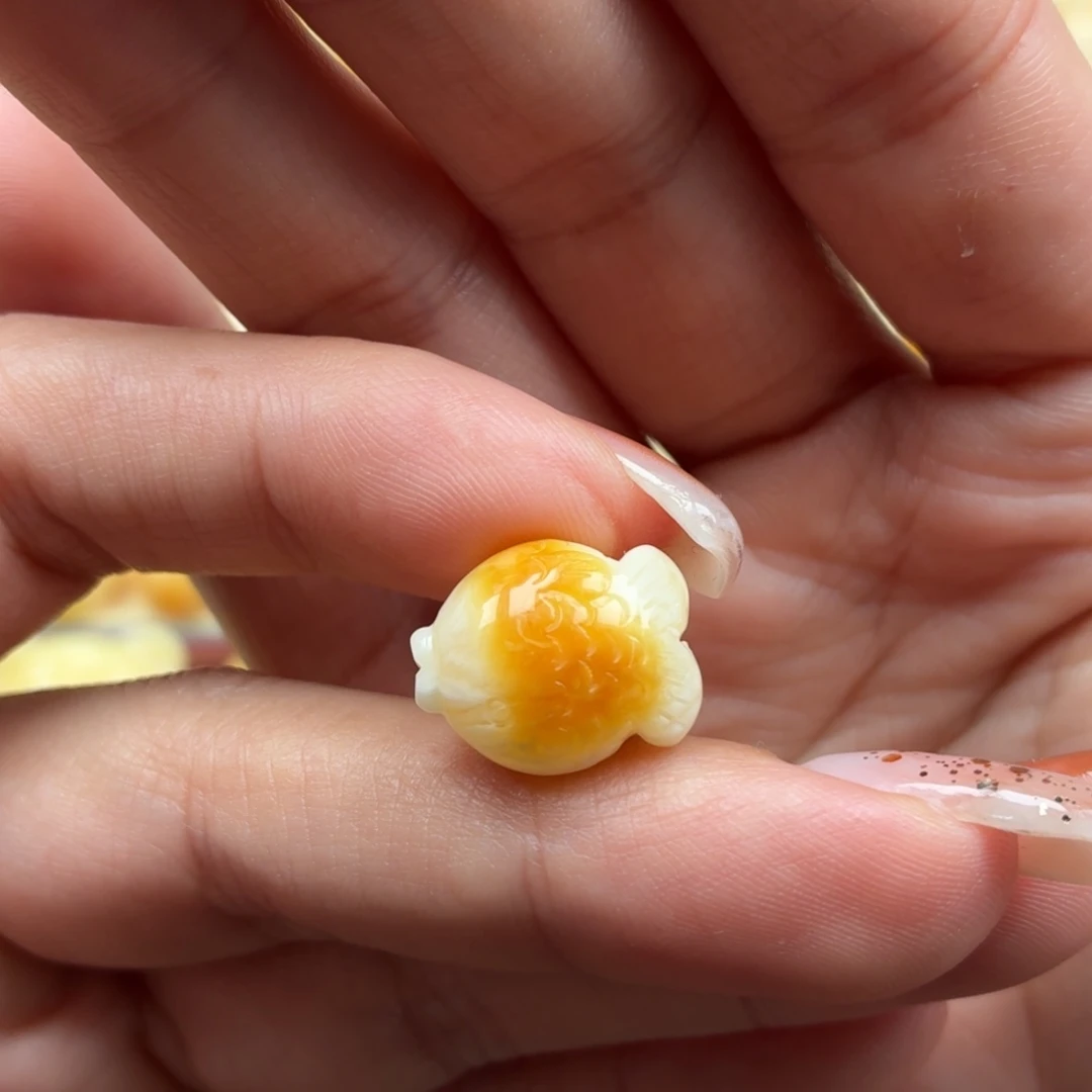 琥珀未镶嵌裸石蜜蜡