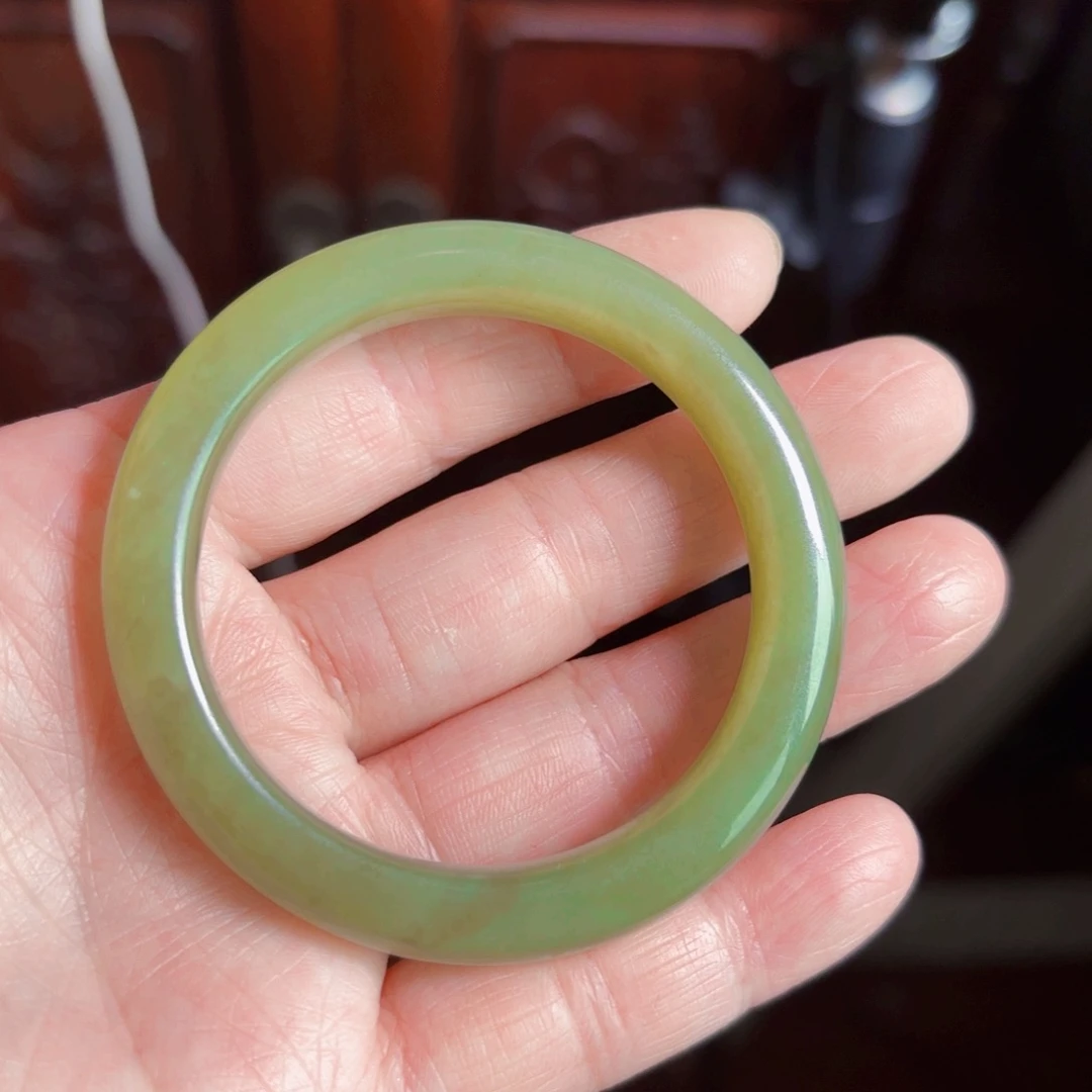 和田玉未镶嵌珠宝半成品L**O手镯