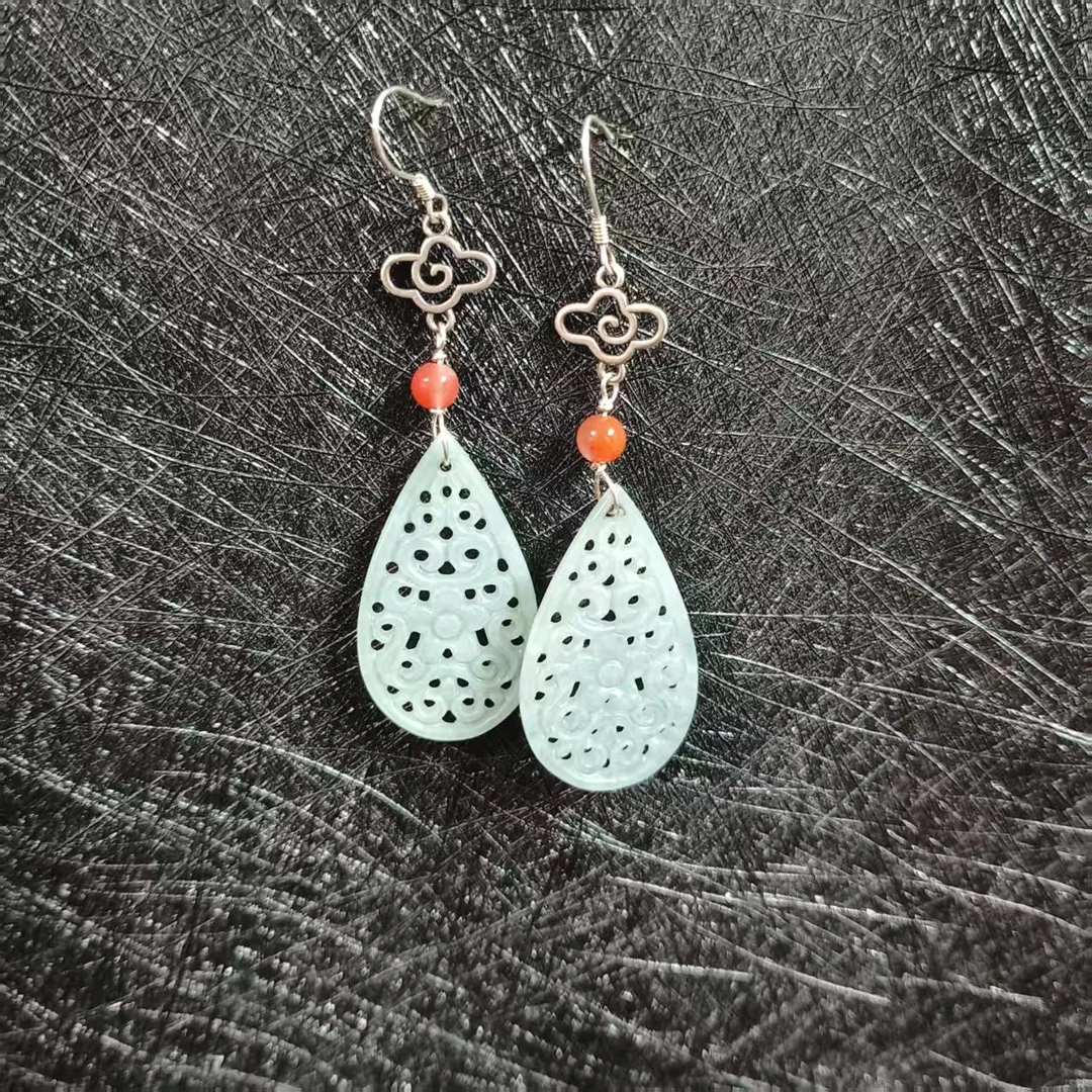 [0007]天然翡翠a货复古镂空花纹水滴耳饰时尚百搭