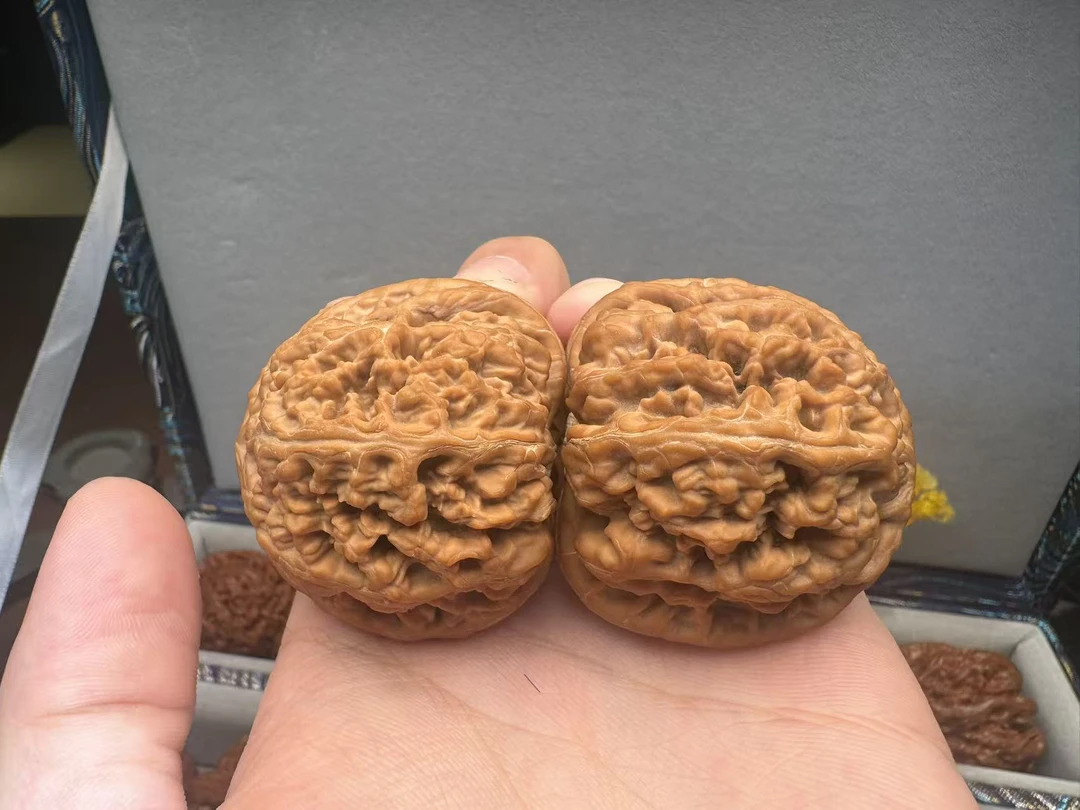 精品文玩核桃46尺大粗筋