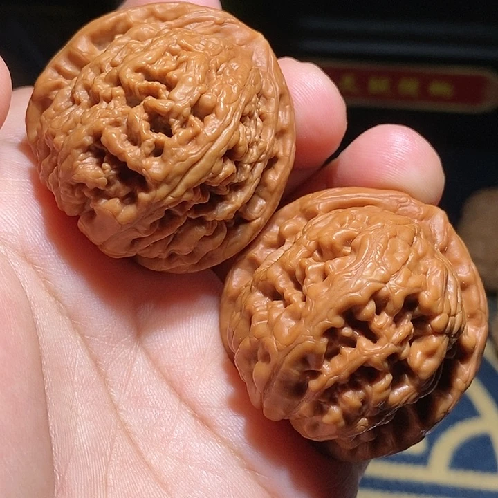 【闪购商品】文玩核桃吊坠凤凰台