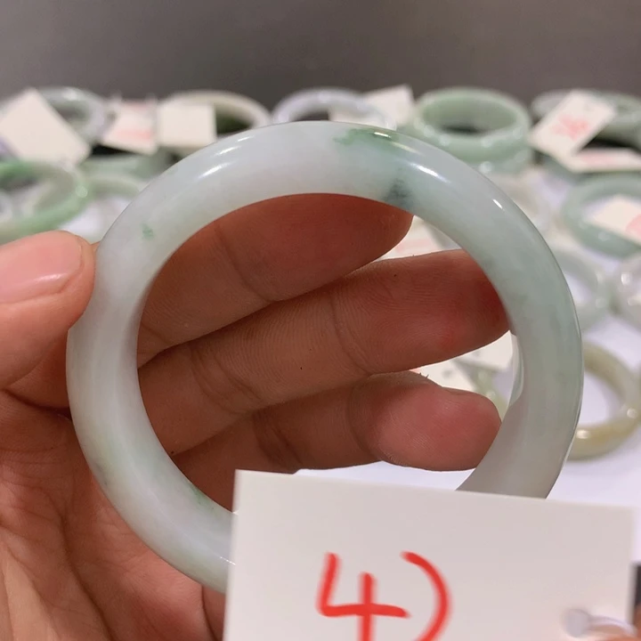 翡翠手镯未镶嵌155665555588899
