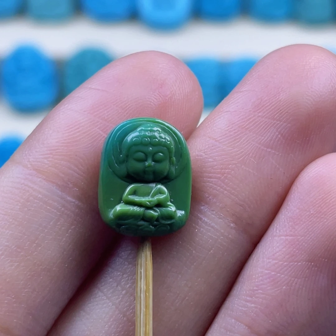 绿松石未镶嵌天然原矿绿松石雕件