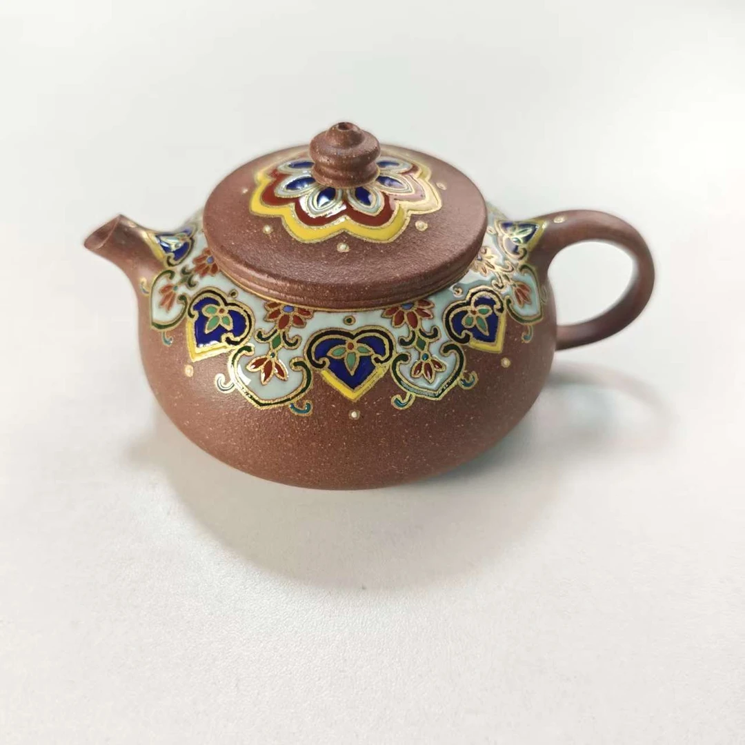 王兰芳-豆红段 珐琅彩-寒江