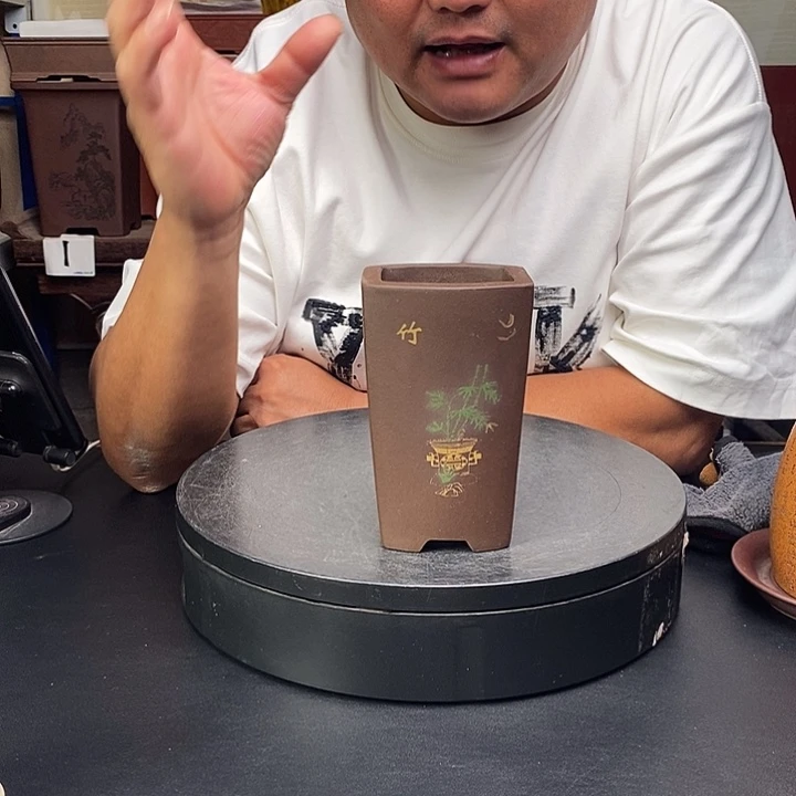 紫砂花盆货号一只扁竹