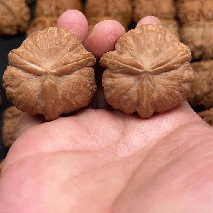 文玩核桃吊坠你们都在