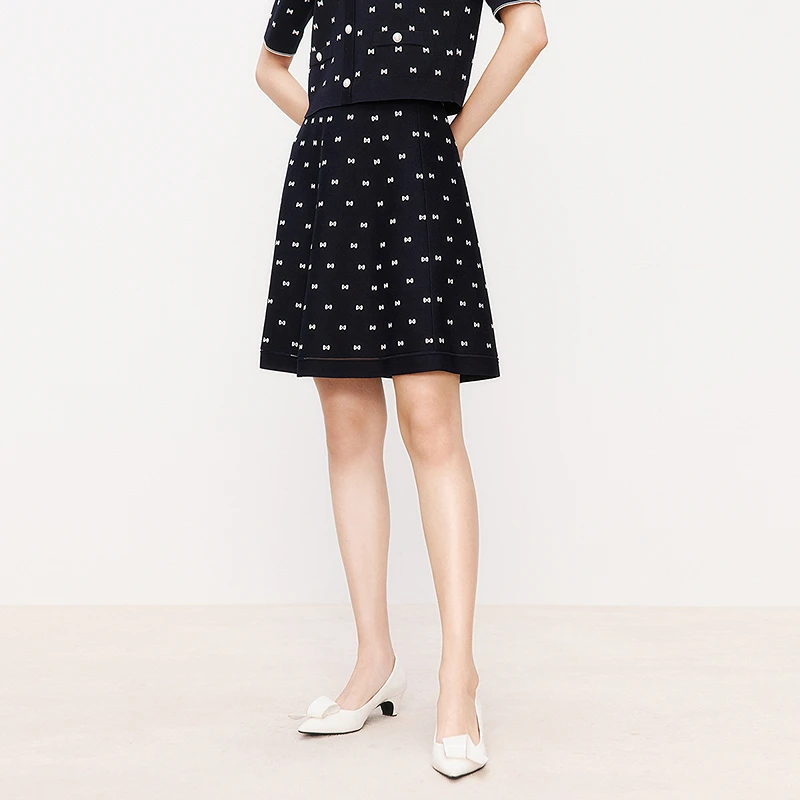 Koradior/珂莱蒂尔时尚气质夏季显瘦半身裙波点满印修身针织裙