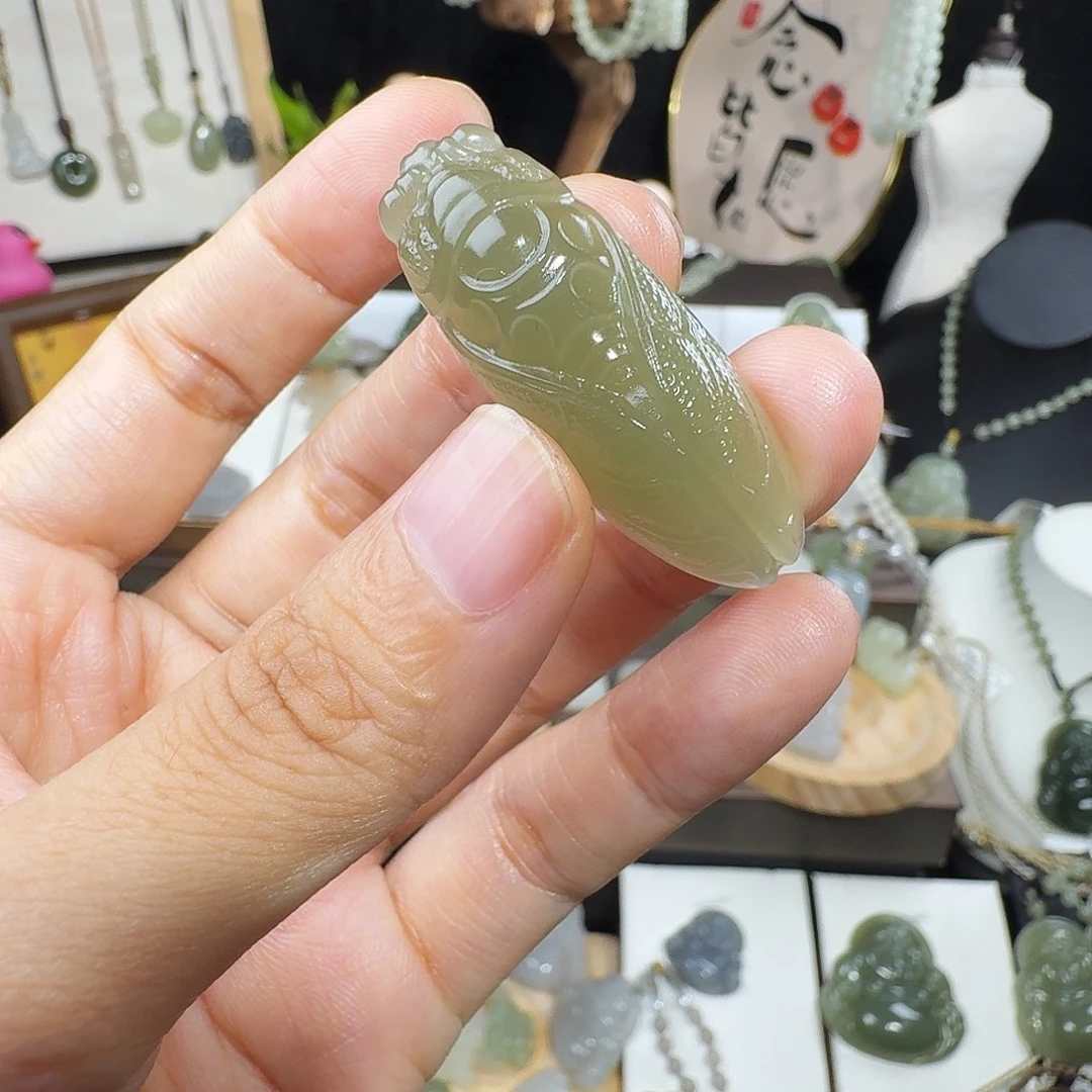 三***妈颈饰未镶嵌和田玉