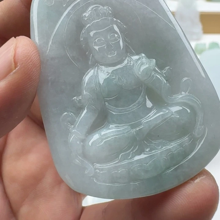 翡翠未镶嵌颈饰天然缅甸A货翡翠