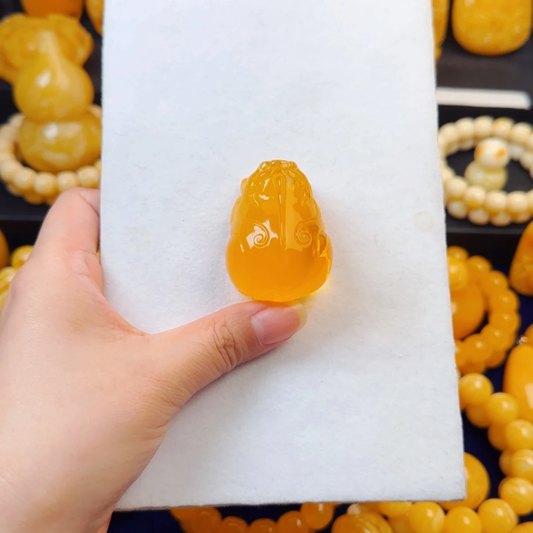 平***福蜜蜡未镶嵌颈饰貔貅吊坠