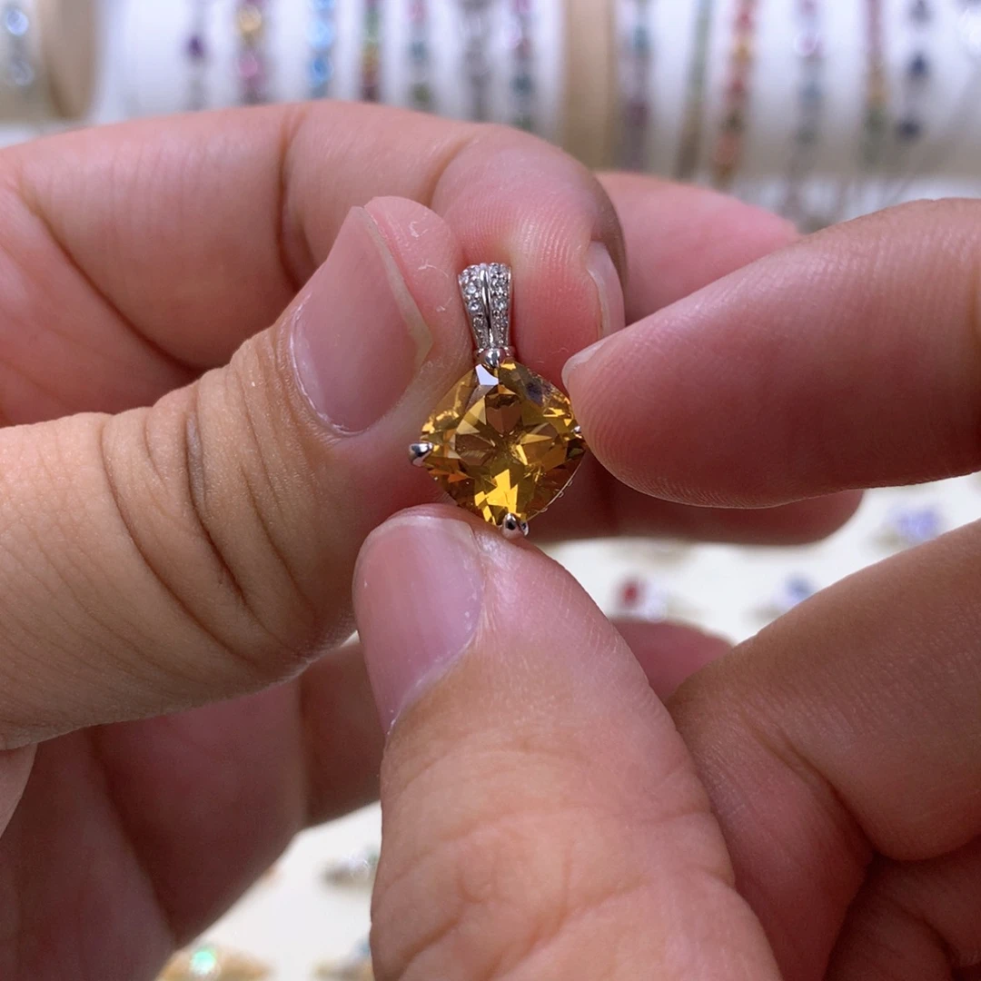 银S925镶嵌吊坠(不含链)黄晶