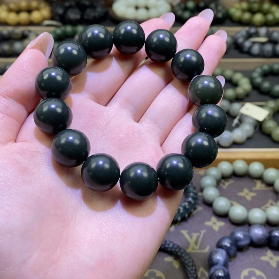 和田玉手串未镶嵌6****9